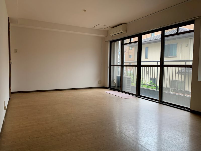 サンハイツまつばらの居間・リビング