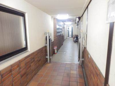 サンハイツまつばらのエントランス