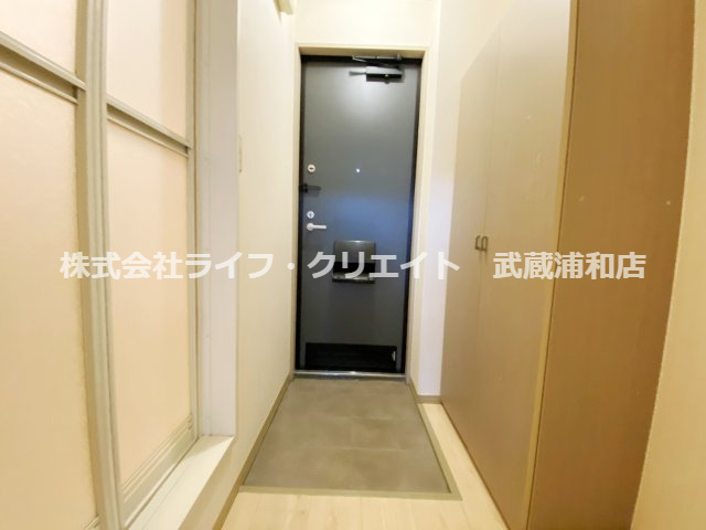 パークサイド・MOGIの玄関|別号室の参考写真です。
