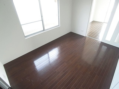 【居間・リビング】 | セビーヌ鈴蘭台 | 嬉しい明るい角部屋