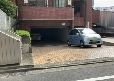 【駐輪場】 | レジェンド相模原 | マンションの駐輪場は、事前に空きがあるか確認を取ると安心です。せっかく入居したのに駐輪スペースがない！なんてことになったら大変ですよね。そこで、内見時や購入前にはまず事前に確認しておくと良いでしょう。