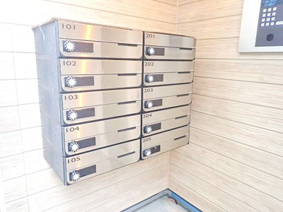 【その他共用部分】 | MAHALO TERRACE 練馬春日町　15036 | 共用部にメールボックスがあります