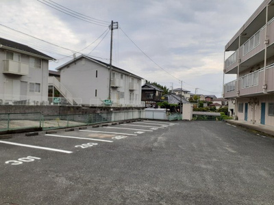 【駐車場】 | ニューマリッチ長山