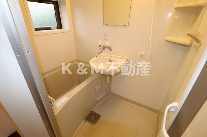 シャレー馬橋の浴室|お風呂です