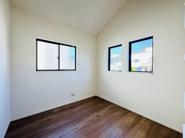 【子供部屋】 | 市川市須和田２丁目新築戸建【真間小学校：8分】 | 4.5帖洋室