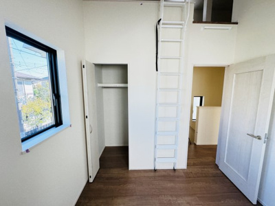 【収納】 | 市川市須和田２丁目新築戸建【真間小学校：8分】 | 4.5帖洋室収納・ロフト