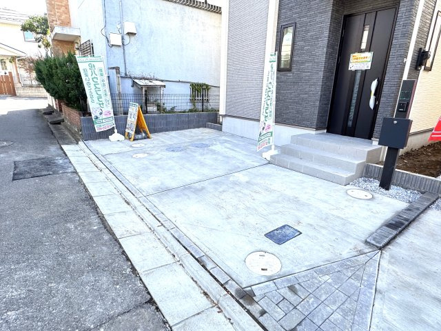 市川市須和田２丁目新築戸建【真間小学校：8分】の駐車場|B号棟駐車スペース