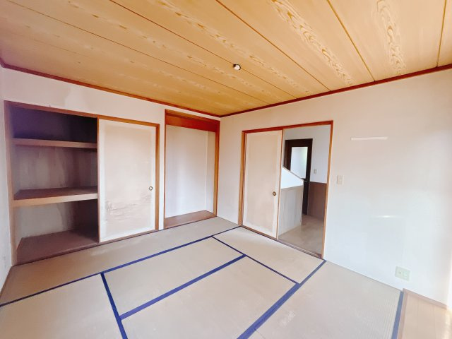 【中古戸建】太田市緑町の和室|■1階和室｜和室でしか味わえない畳ならではの香りや素材で和のやすらぎを感じてください♪休日はお子様とお昼寝するのにも最適です！