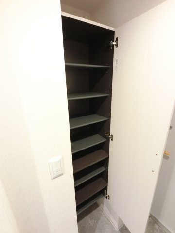 アーバンシャトー千葉中央の収納|※反転タイプ