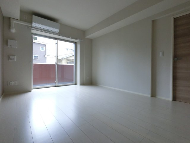 アーバンシャトー千葉中央の居間・リビング|※反転タイプ