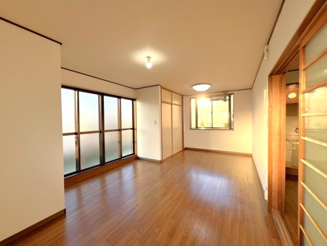 【居間・リビング】