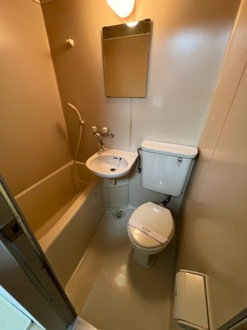 ファミール長田の洗面所