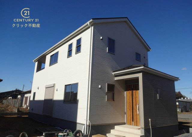 リーブルガーデン  小美玉市上玉里第2　1の外観|石岡駅車12分。玉里学園小中学校徒歩25分。
幹線道路へのアクセス良好で通勤、通学、お買い物にも便利！
近隣は商業施設充実で生活利便性◎