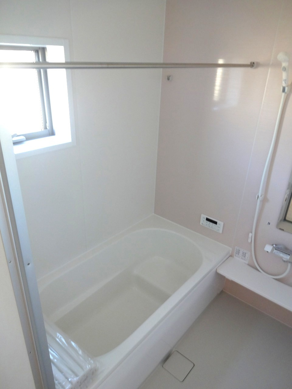 リーブルガーデン  小美玉市上玉里第2　1の区画図|並列駐車可能です。気になる他の物件と合わせての現地ご案内も可能です。HPから、またお電話でも、お気軽にお問い合わせください。

