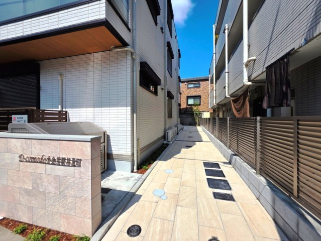 【エントランス】 | D-comodo小金井貫井北町