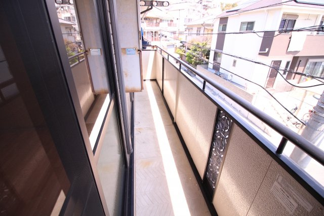 クレールプラザ立花B棟のバルコニー