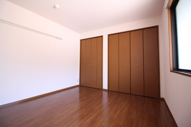 クレールプラザ立花B棟の寝室