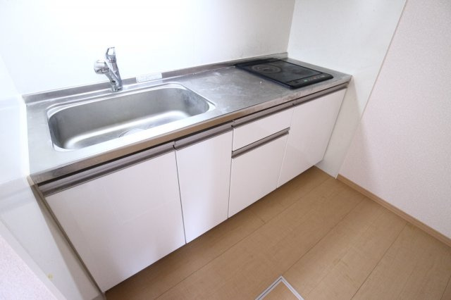 神戸市垂水区下畑町のアパートのキッチン