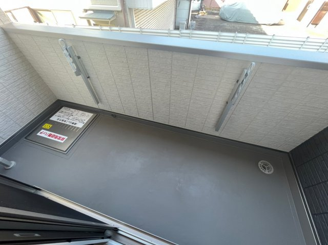 LAUREUS　KUGA（ローレウス陸）のバルコニー