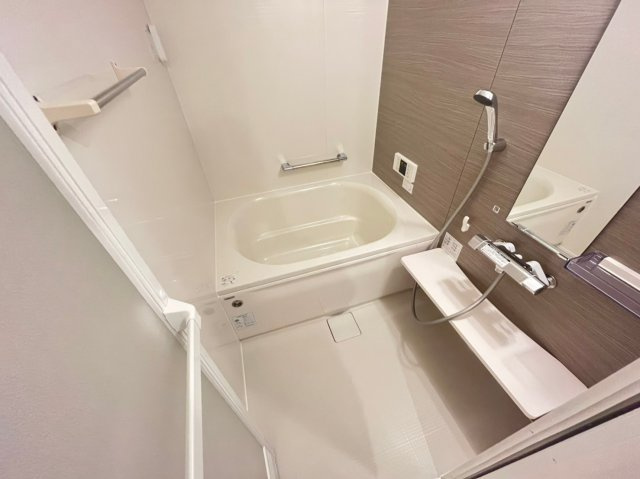 LAUREUS　KUGA（ローレウス陸）の浴室