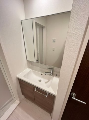 LAUREUS　KUGA（ローレウス陸）の洗面所