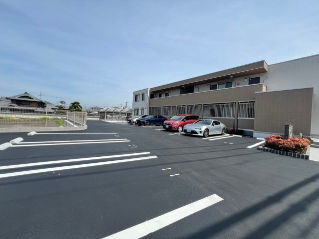 アグレアーブルの駐車場