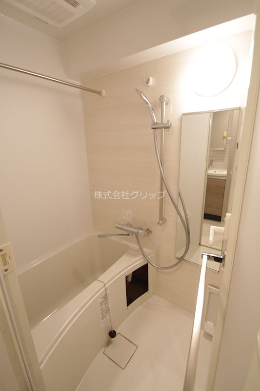 Le'a横濱阪東橋弐番館の浴室