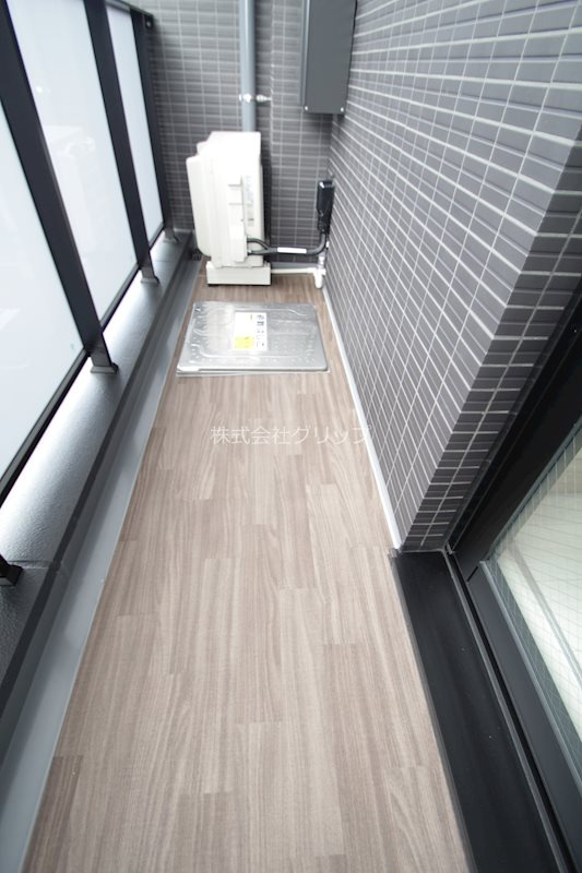 Le'a横濱阪東橋弐番館のバルコニー