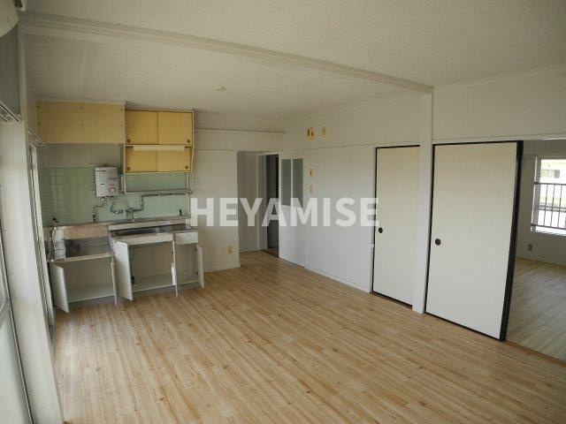 ビレッジハウス矢上3号棟の居間・リビング