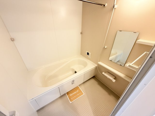 ベルプラージュ魚住の浴室