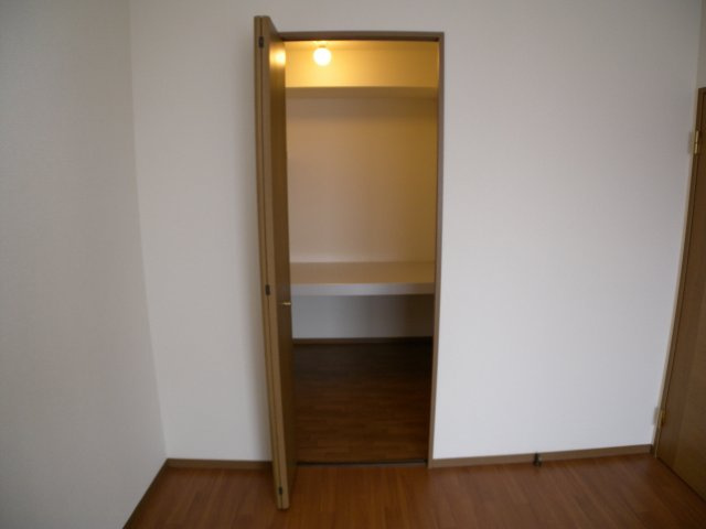 ウエストハイツの収納|ウエストハイツ