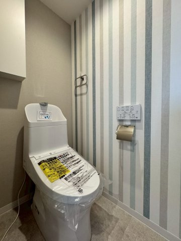日光ハイツ香里第五のトイレ|温水洗浄便座付きトイレ。