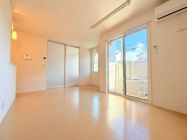 ソフィアルミエールⅡの居間・リビング