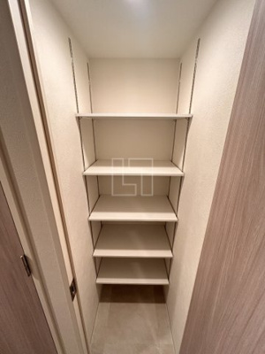 【収納】 | Metrosa谷町六丁目North | Metrosa谷町六丁目North　シューズインクローゼット