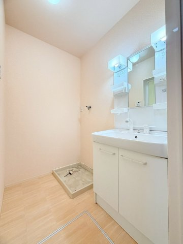 柚垣様戸建借家Ⅲの洗面所