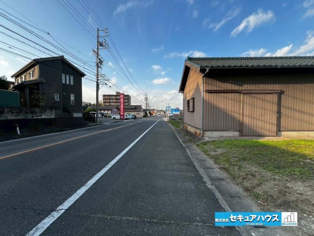 【建築条件なし】東海市加木屋町の前面道路含む現地写真|事前予約にて現地ご見学いただけます！お気軽にお問い合わせください♪
■株式会社　セキュアハウス■
住宅ローンに強く、知識、経験豊富なスタッフ在籍
お客様に寄り添い、ご成約後もサポート致します