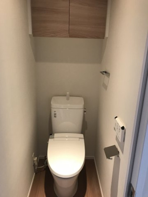 【トイレ】 | クレヴィスタ板橋西台Ⅲ | 落ち着いた色調のトイレです