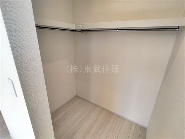 【収納】 | 狭山市東三ツ木第２　全3棟　1号棟 | 2階南東側7.5帖洋室の収納です