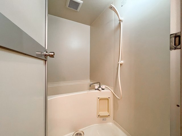 森本ビルの浴室