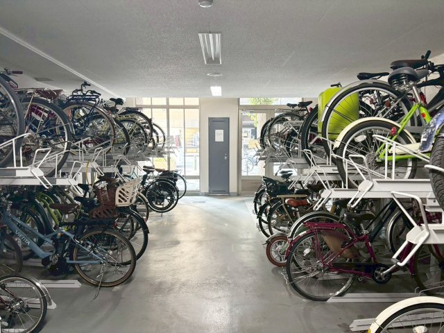 エクセルシティ三宮イメージファクトリーの駐車場