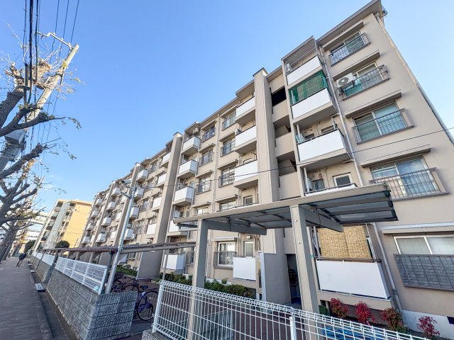 天保山第2コーポB棟の外観