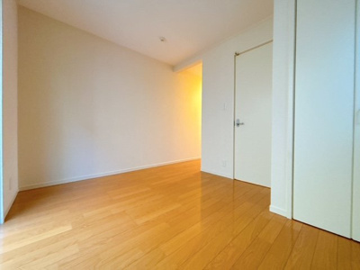 【寝室】 | アドウビ学芸大学