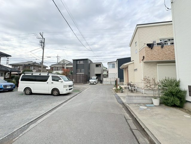 川越市大塚2丁目　新築分譲　東武東上線『川越駅』徒歩27分　【大塚小学区】の前面道路含む現地写真