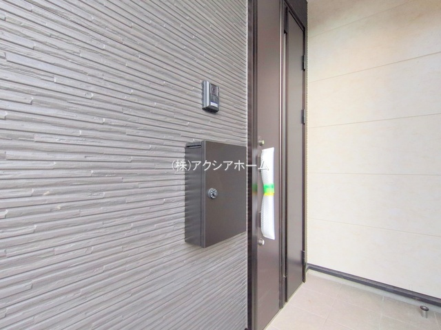 入間市東藤沢1丁目・全1棟　新築一戸建　の玄関|現地写真　2025年12月16日撮影