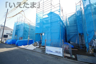 【外観】 | 【仲介手数料無料！！】府中市住吉町3丁目　新築戸建て（全7棟）C号棟　5590万円 | 令和7年11月8日撮影　北東側