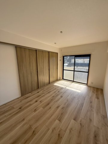 アムール板付7の洋室