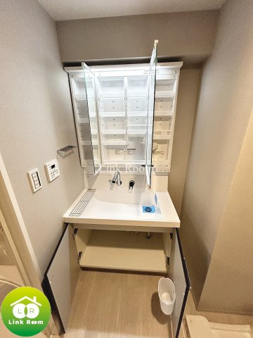 レイ両国の洗面所