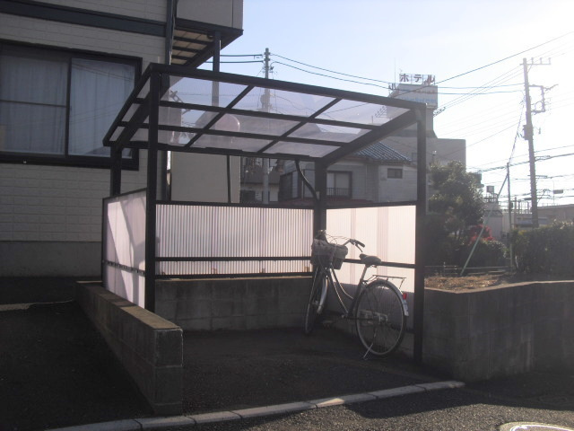 シティハイム　ノギクＢのその他共用部分|屋根付自転車置場