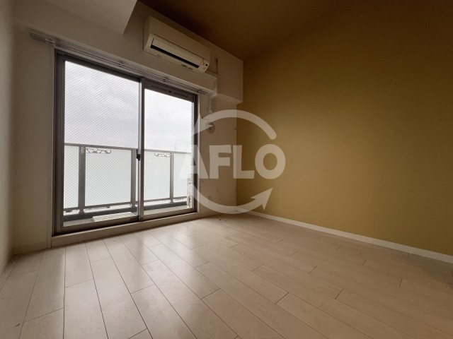 ポルト・ボヌール梅田WESTの居間・リビング|ポルト・ボヌール梅田WEST　リビング