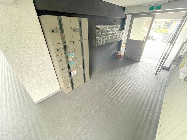 第1高光マンションのエントランス